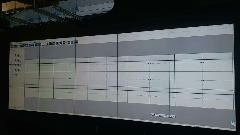 大連小窯灣國際商務(wù)綜合管廊46寸液晶拼接屏3X5拼接